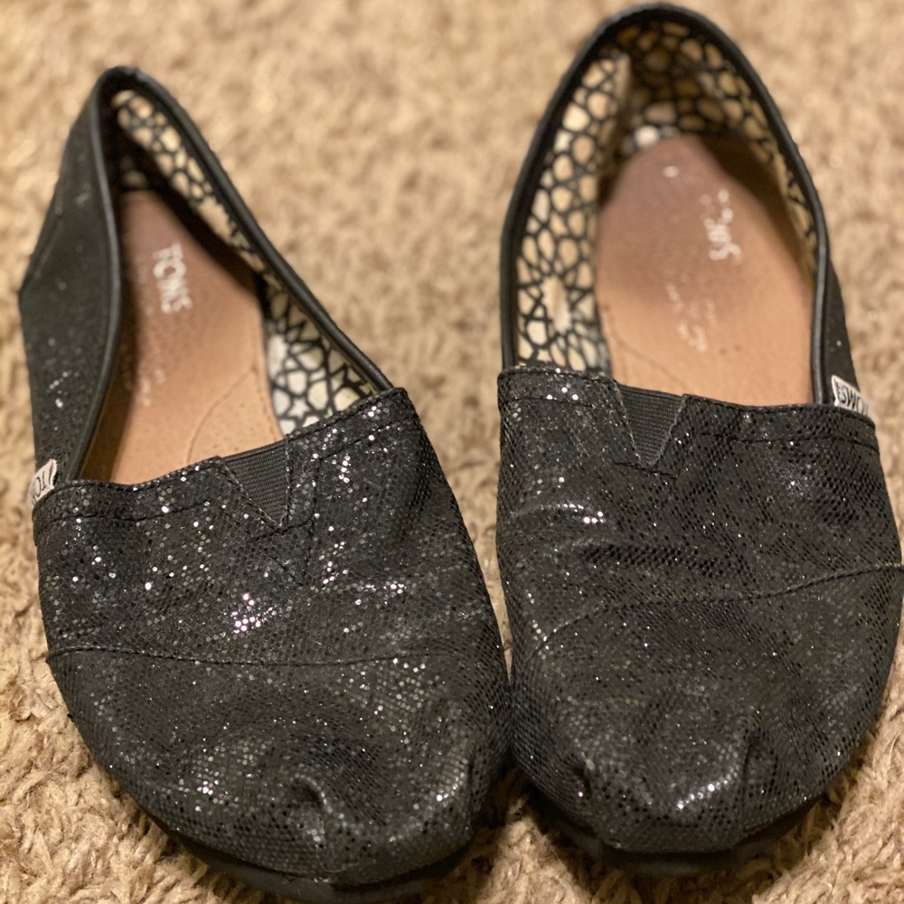 Toms